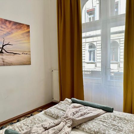 Weinerhouse Design Apartment บูดาเปสต์ ภายนอก รูปภาพ
